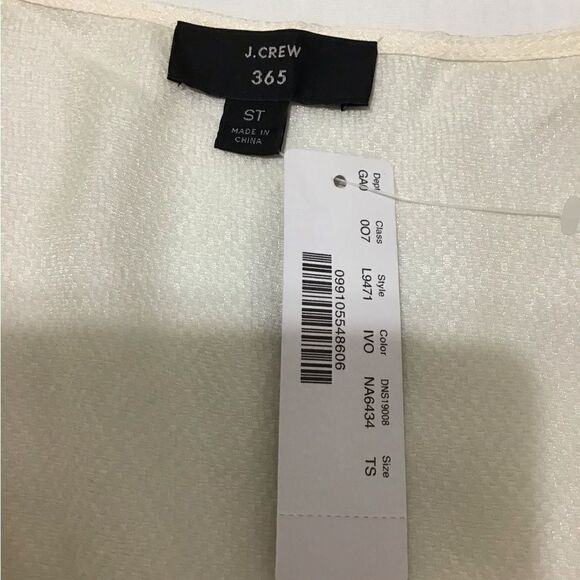 J. Crew 365 Silk Flutter Sleeve V Neck Blouse New Size XS - Picture 5 of 9